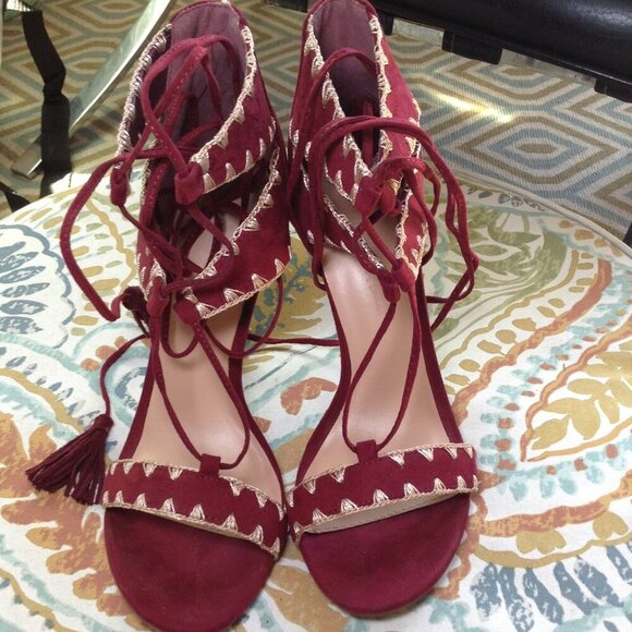 Wild Diva "7.5" Maroon Suede/Embroidered, Chic, Glamour, Quiet Lux, Sexy Tassels - Picture 1 of 6